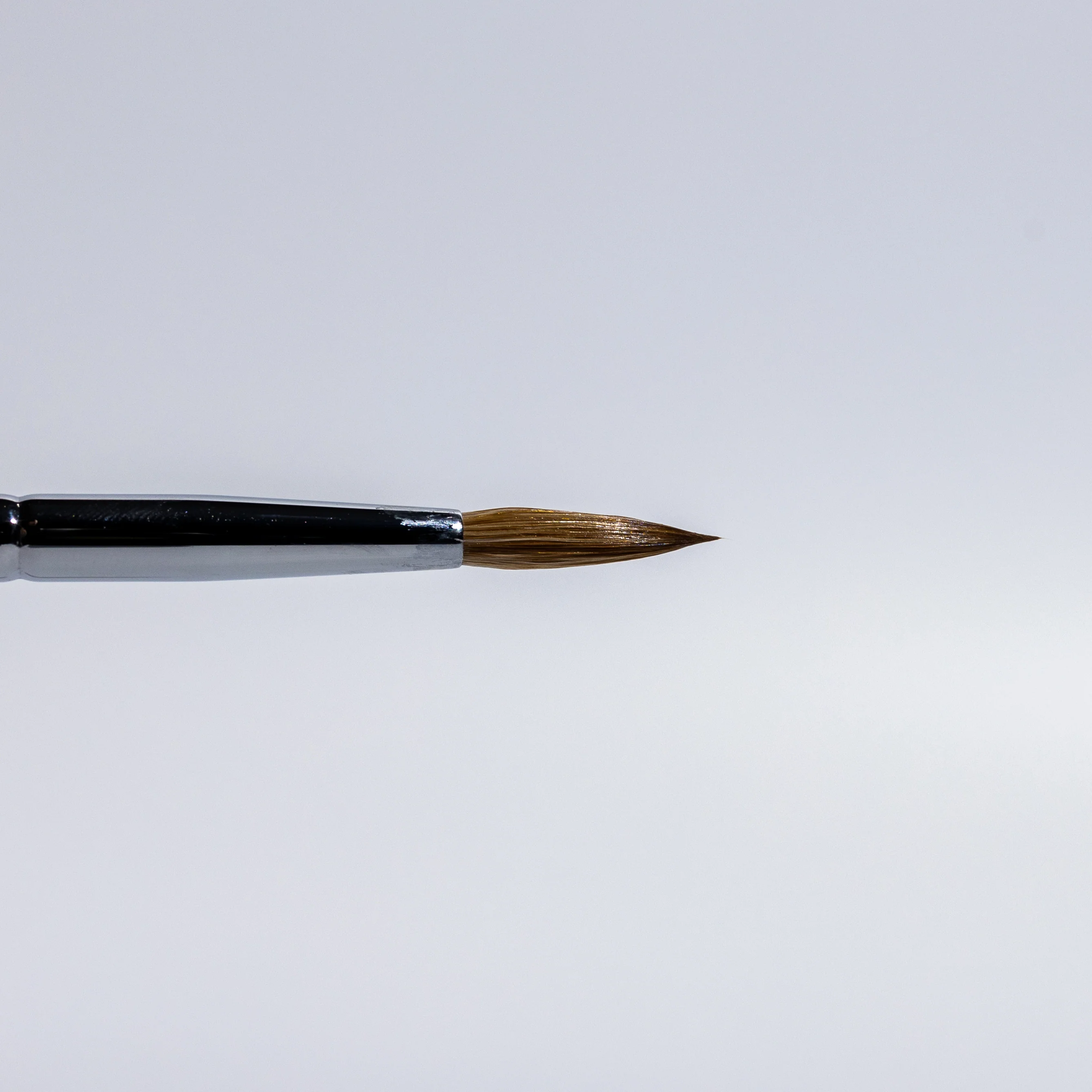 Kolinsky Precision Round Size 6 Brush - Image 4