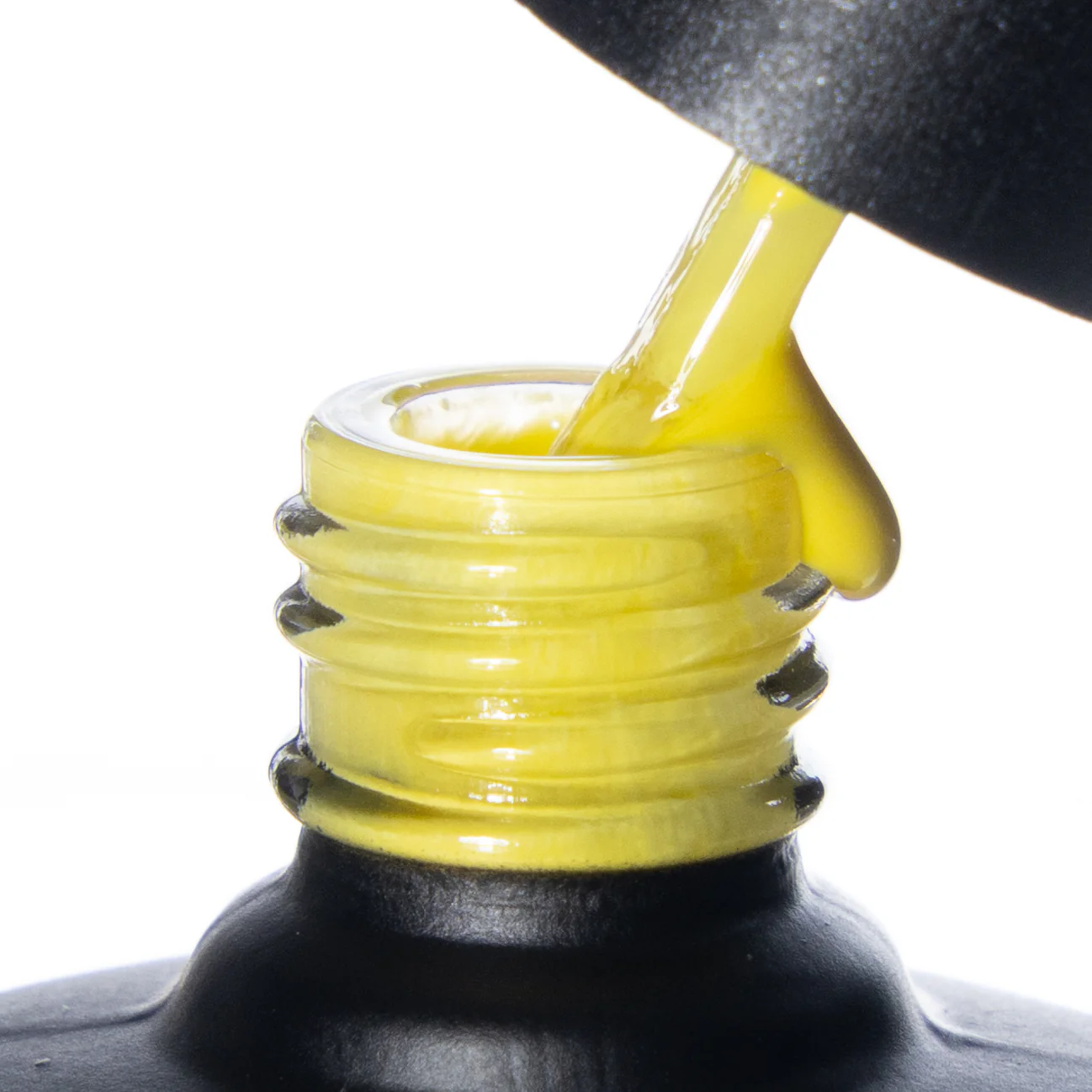 The Yellow Gel Polish - Image 3
